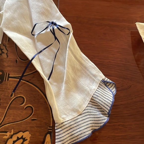 White linen shirt - Picture 2 of 6